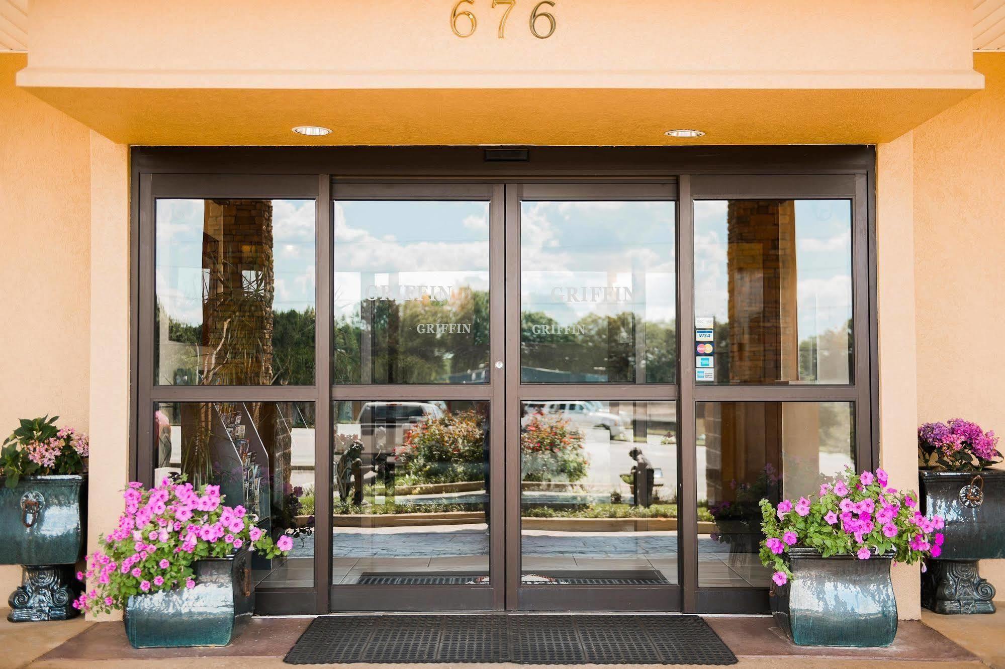 Americas Best Value Inn & Suites-Griffin Zewnętrze zdjęcie