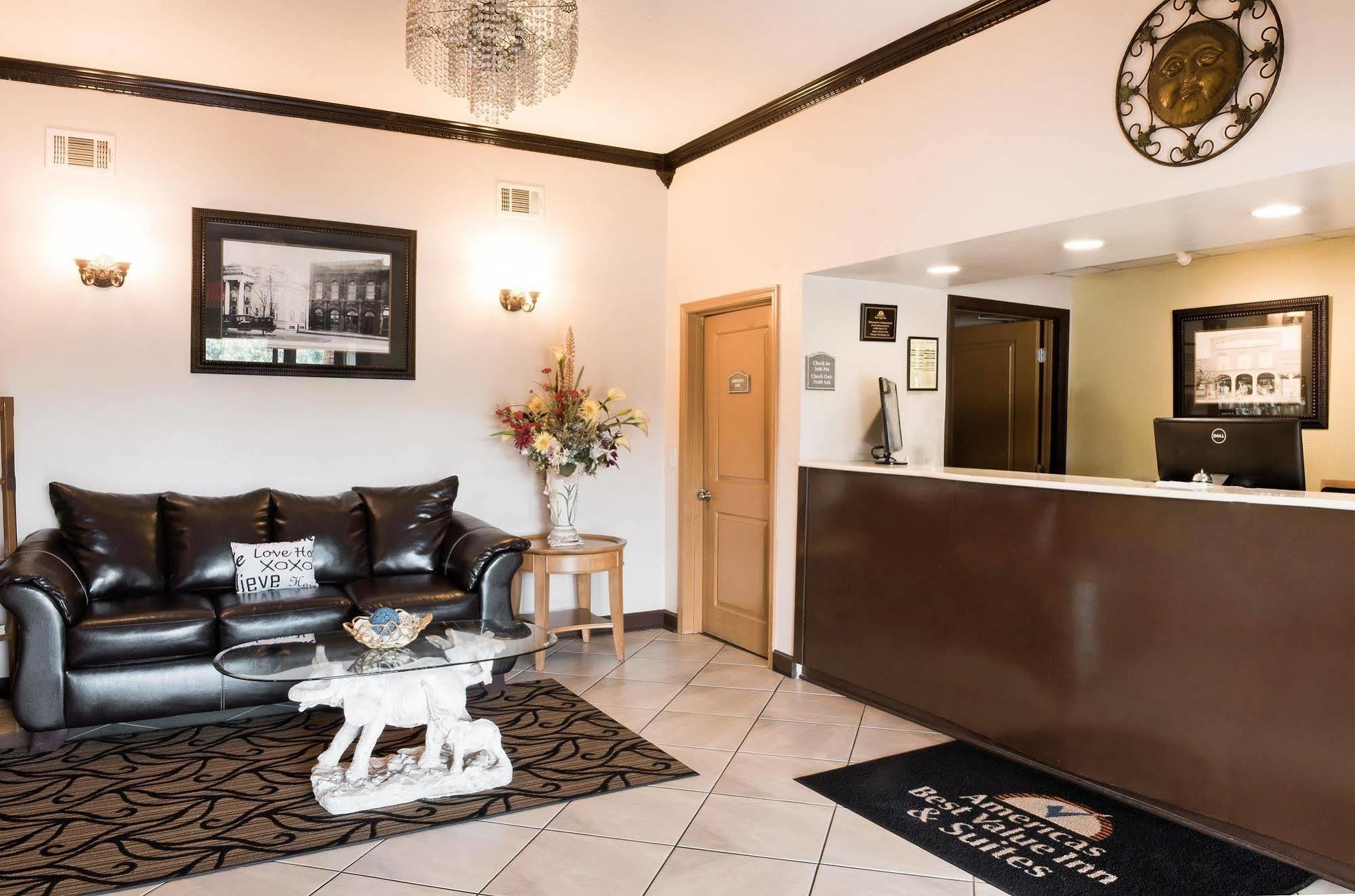 Americas Best Value Inn & Suites-Griffin Zewnętrze zdjęcie